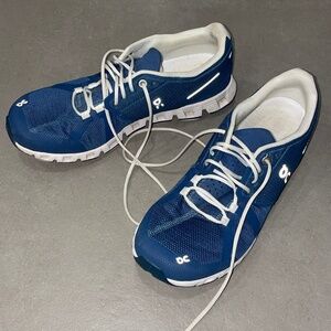 On Running Cloud 5 Tennis Shoe